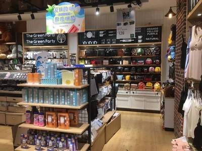 做一個好玩的雜貨店，也是門學問 | iziRetail熱點連鎖店